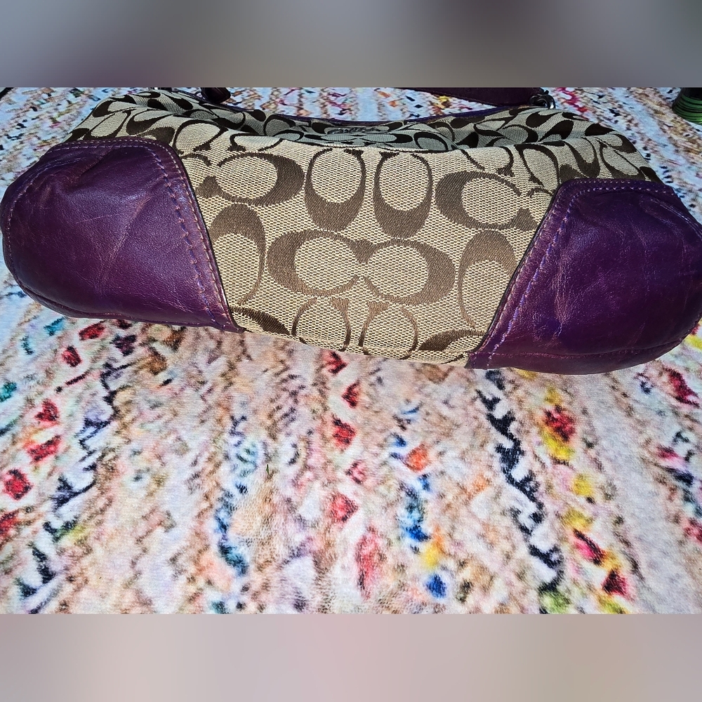 Coach F17400 Purple and Tan Signature Women's Bag - Picture 2 of 9
